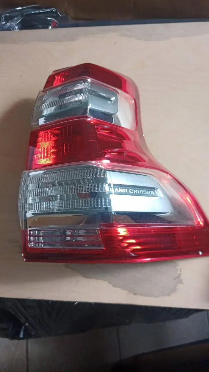 Фонарь задний правый Toyota Land Cruiser Prado 150 рестайлинг (2013—2017)