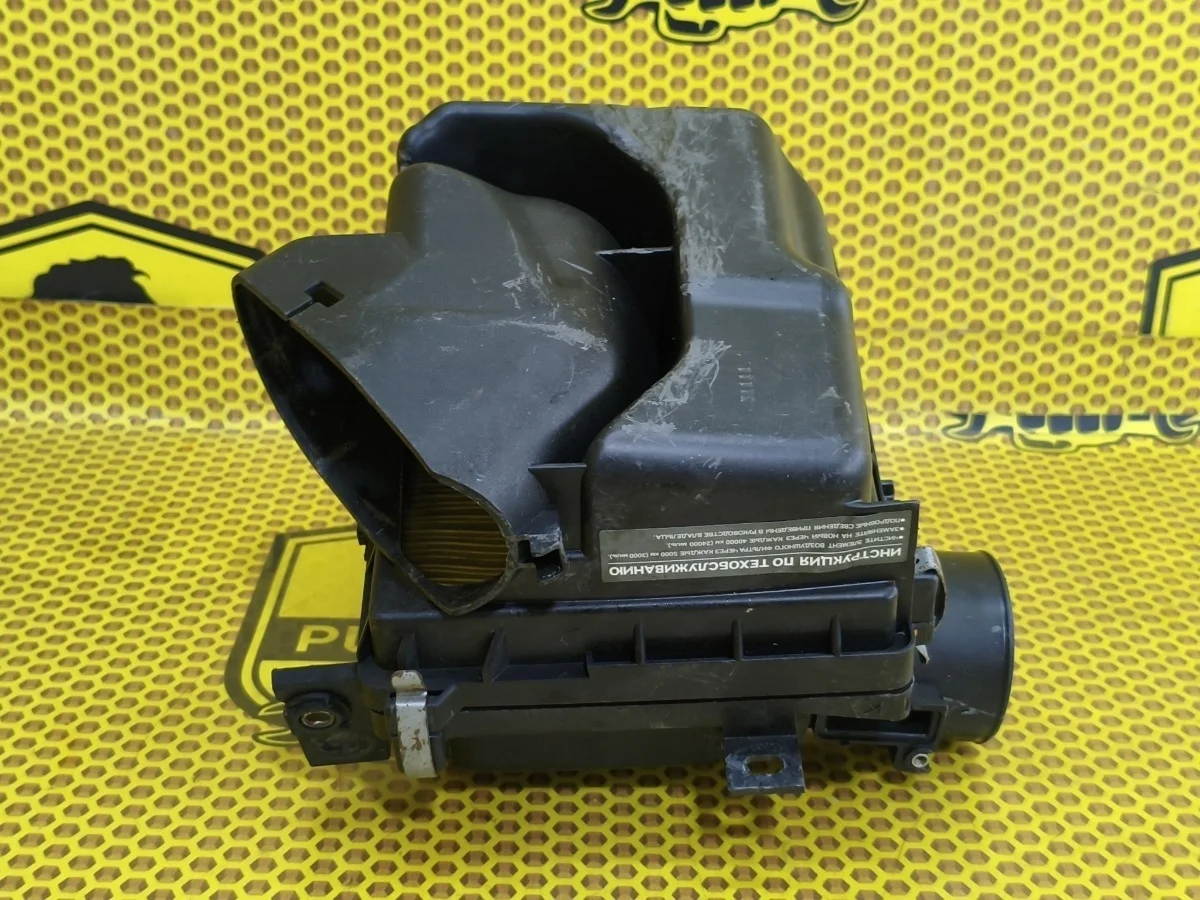 Корпус воздушного фильтра Nissan Juke 2011 165001KZ0A F15 MR16DDT