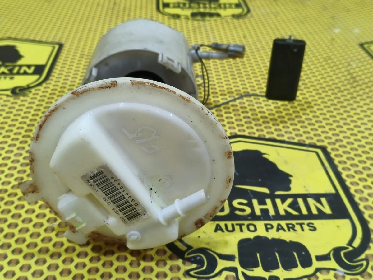 Насос топливный Nissan Juke 2011 170401KD0B F15 MR16DDT