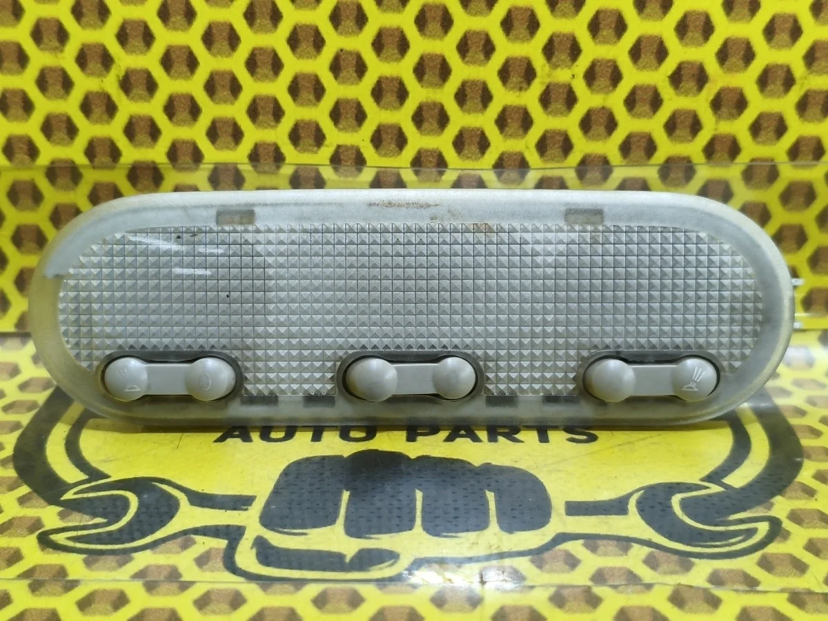 Плафон салонный Nissan Juke 2011 26430BC00B F15 MR16DDT, передний