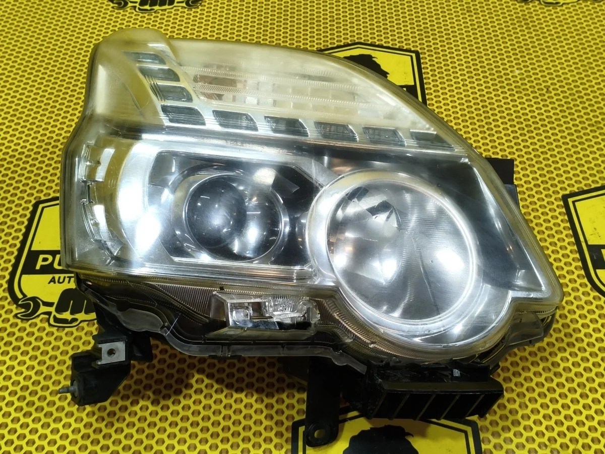 Фара Nissan X-Trail 2012 260103UF5A T31 M9R, правая