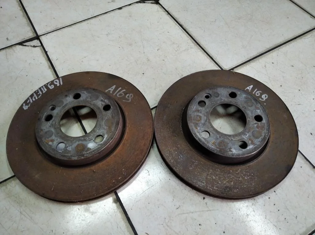 Диски тормозные перед Mercedes-Benz