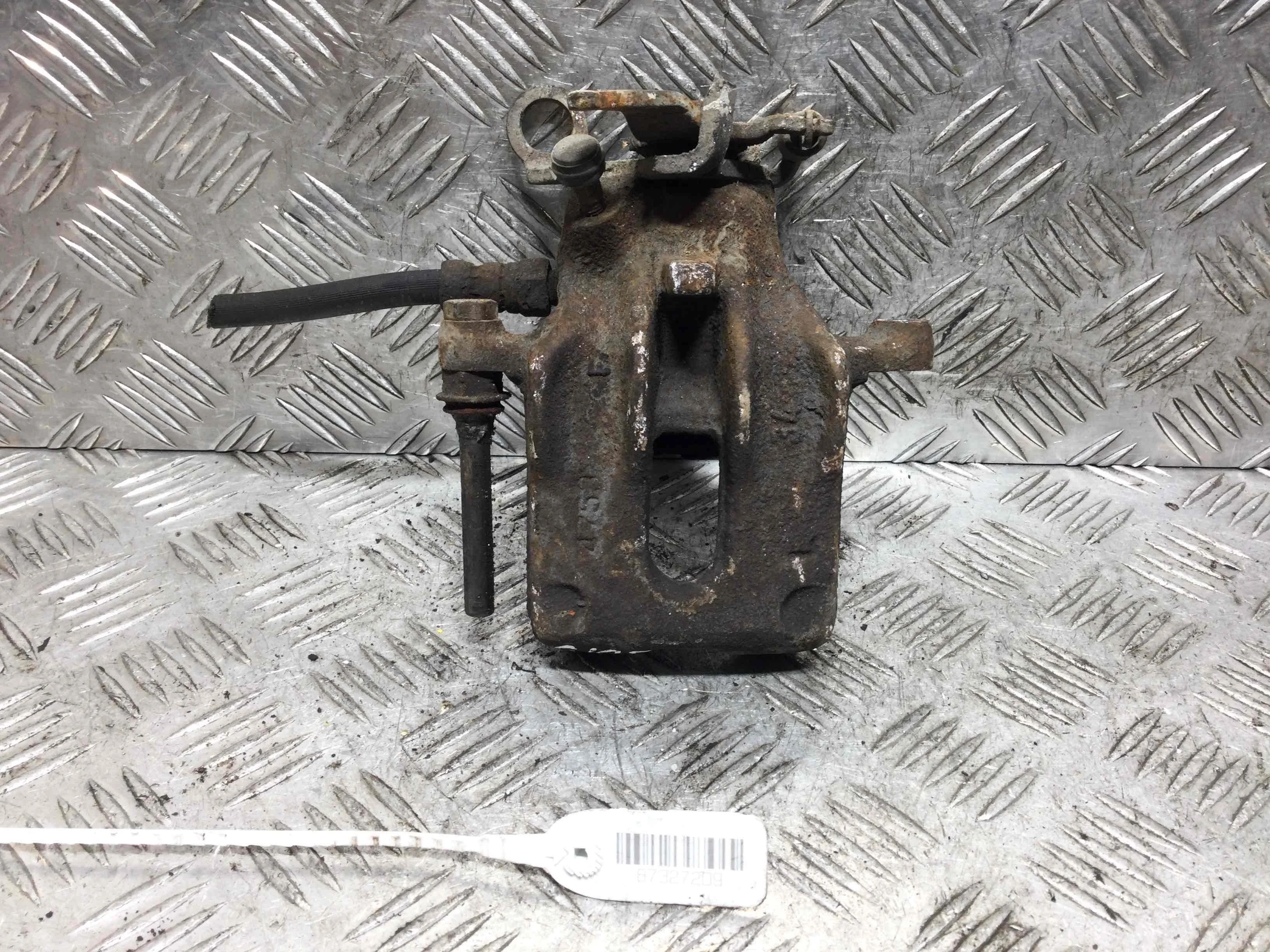 Суппорт задний левый Ford Focus 1 поколение [рестайлинг] (2001-2005) бензин 1.8 i Механика Х/б