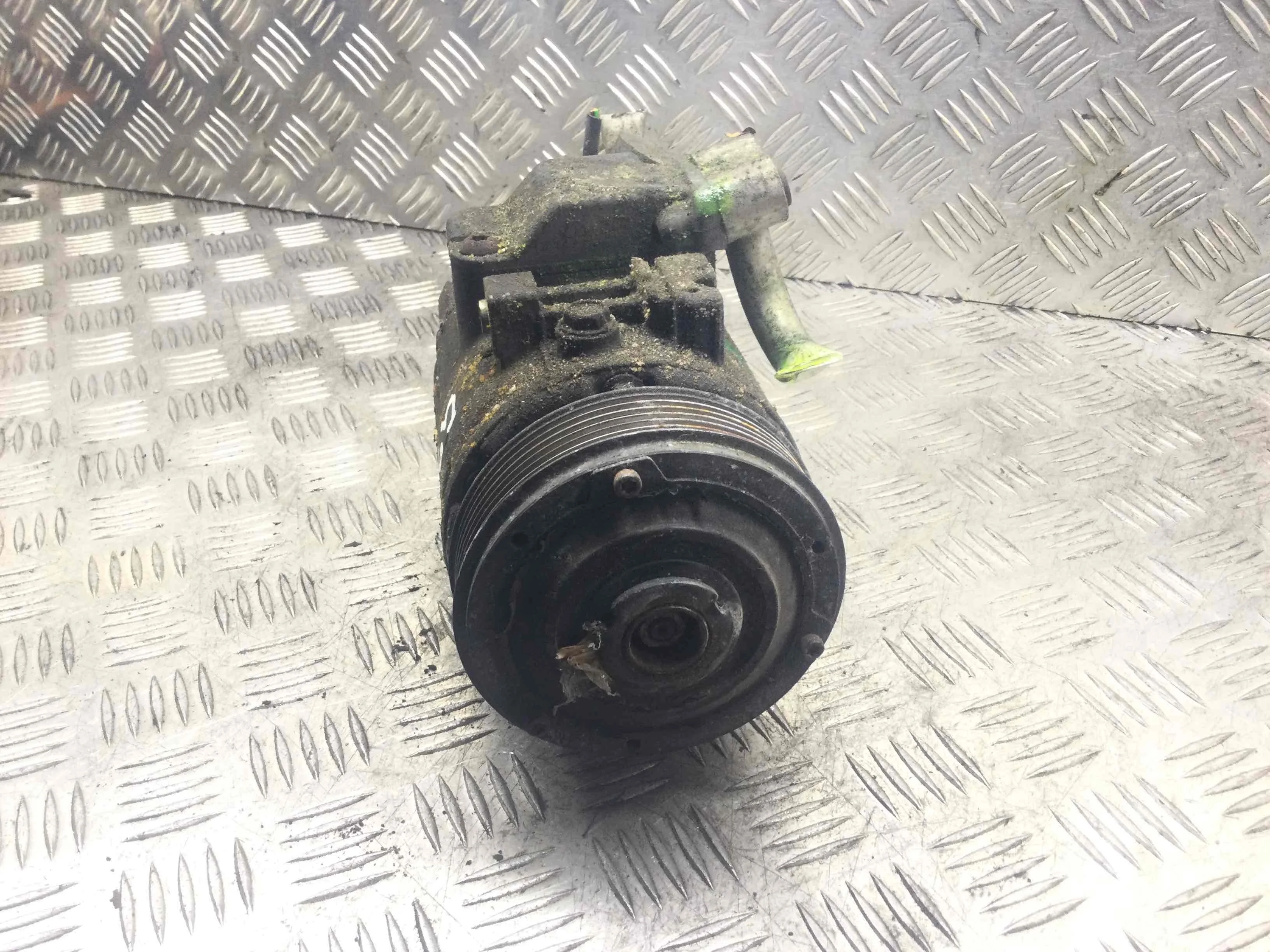 Компрессор кондиционера Volkswagen Polo 4 поколение (2001-2005) дизель 1.9 SDi Механика Х/б