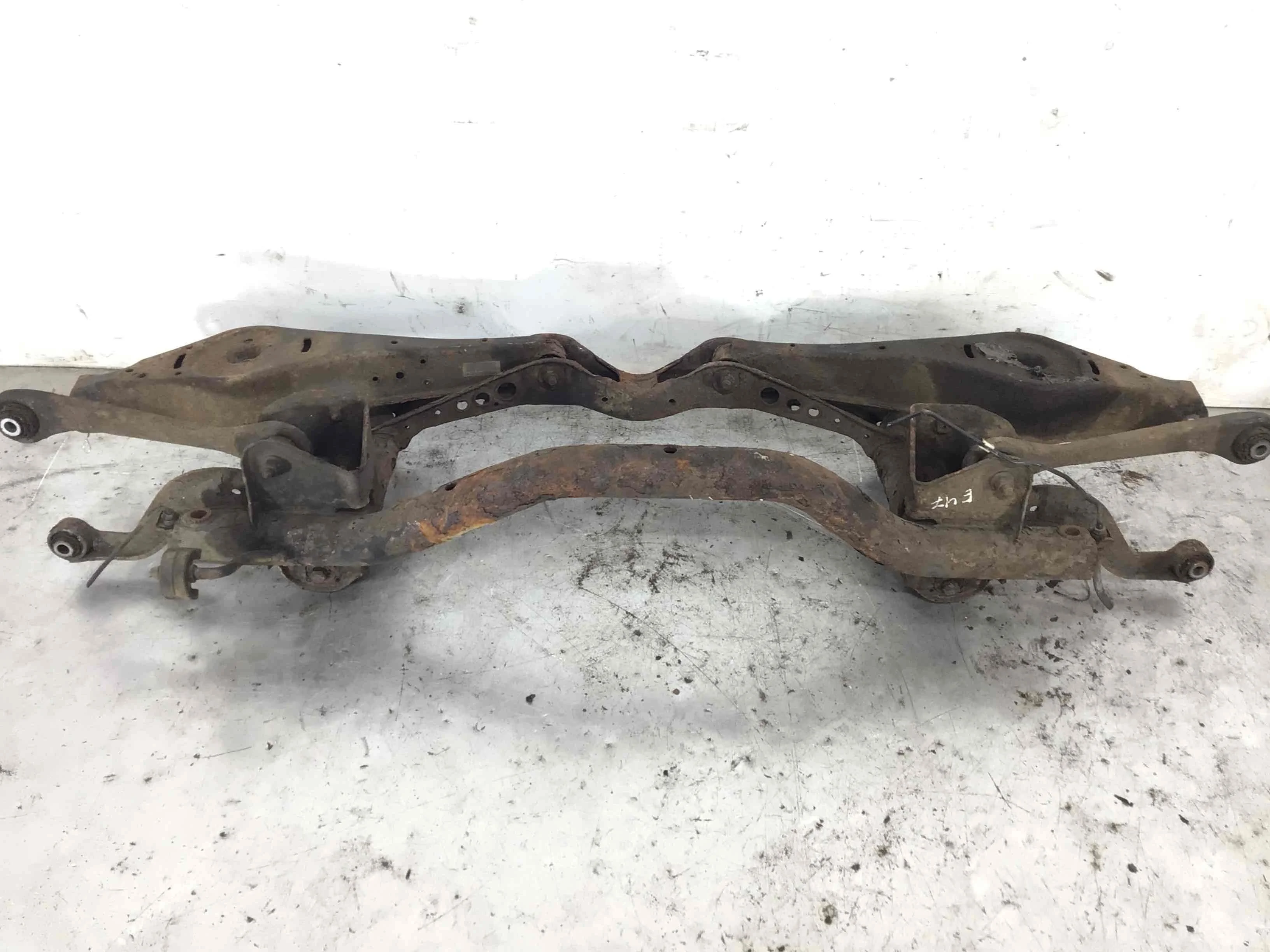 Балка подвески задняя Audi A3 8P/8PA [рестайлинг] (2004-2008) бензин 2.0 FSI Механика Х/б