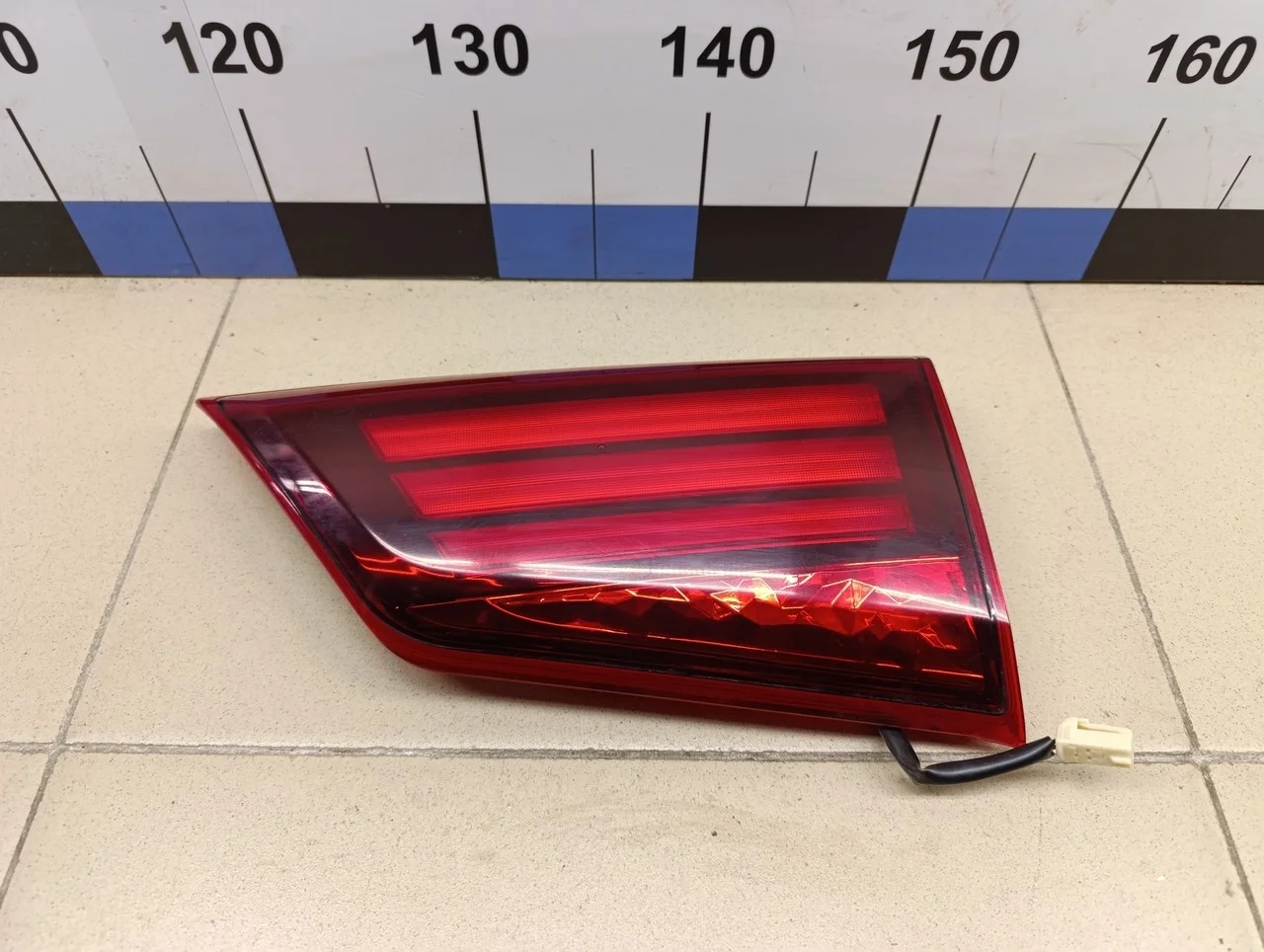 Фонарь задний внутренний левый Outlander (GF) 2012>