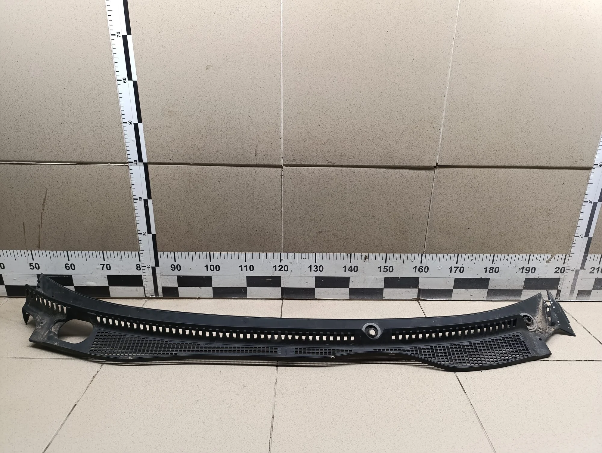 Решетка стеклооч. (планка под лобовое стекло) Kaptur 2016>