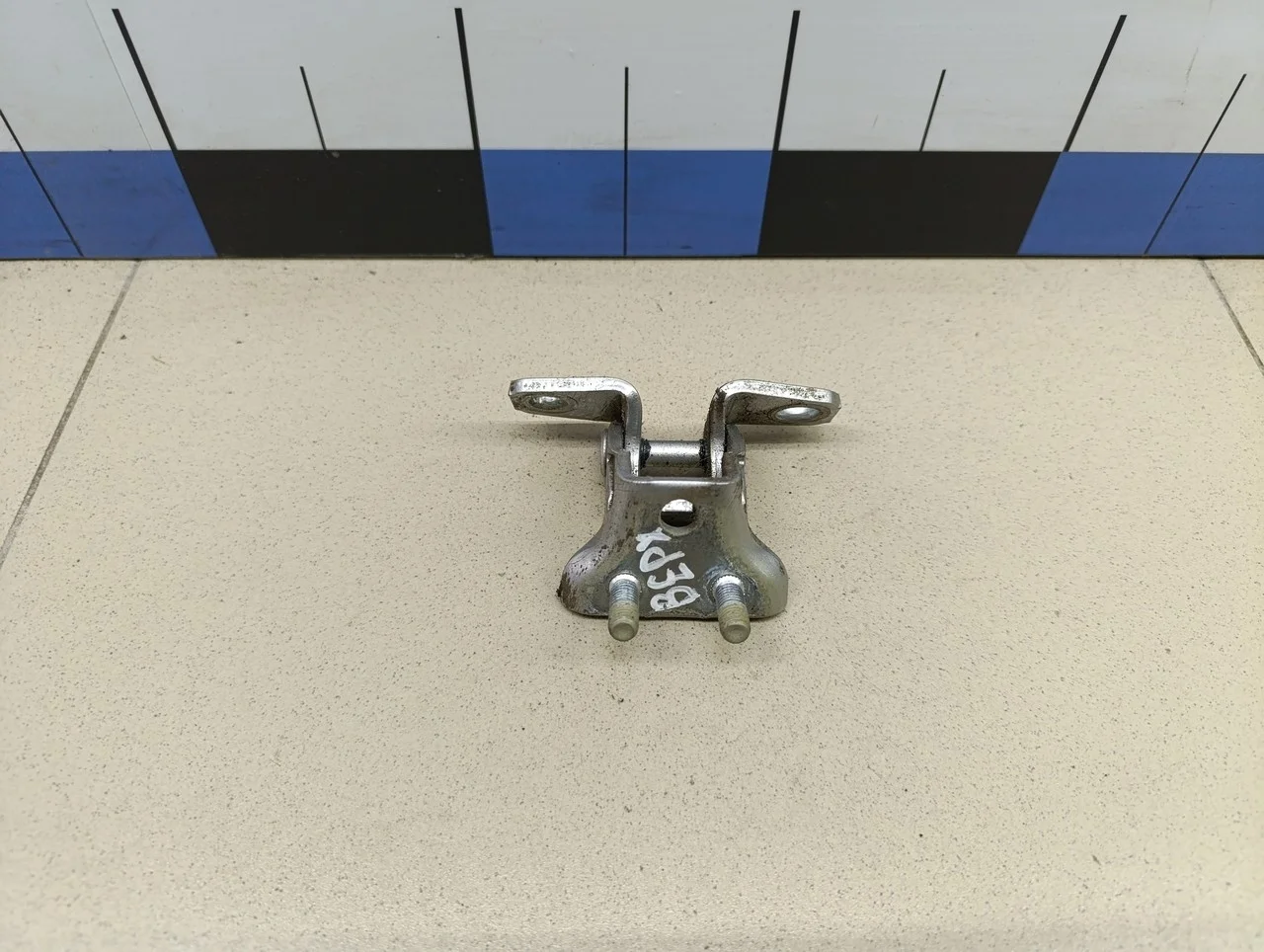 Петля двери задней правой верхняя ASX 2010-2016