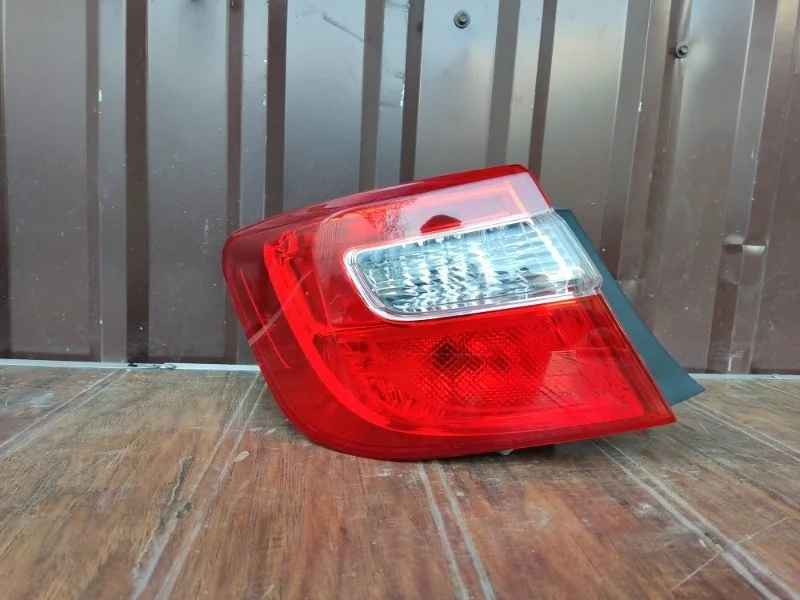 Фонарь Toyota Camry 2011-2014 8156133550 50, левый