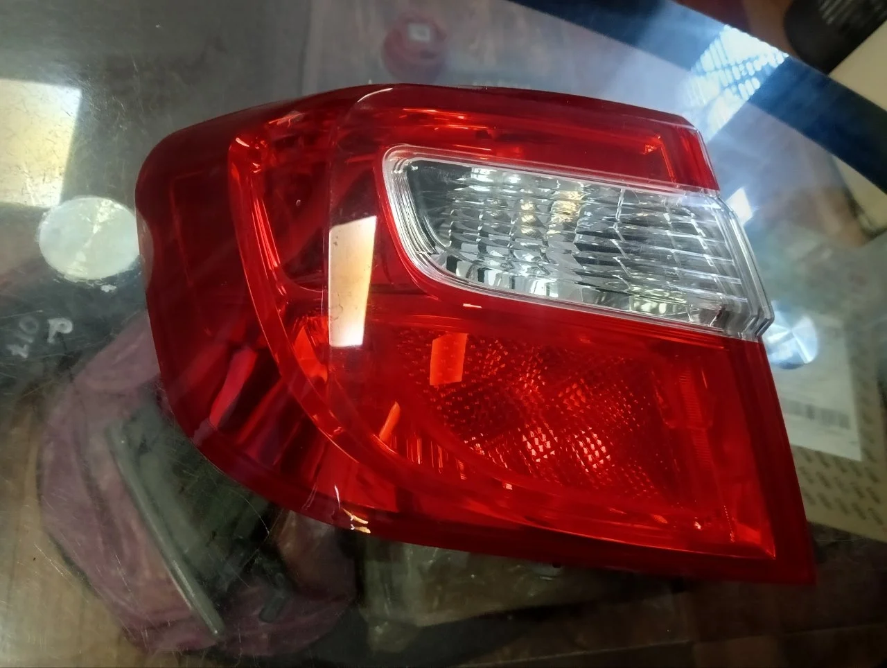 Фонарь Toyota Camry 2011-2014 8156133550 50, левый