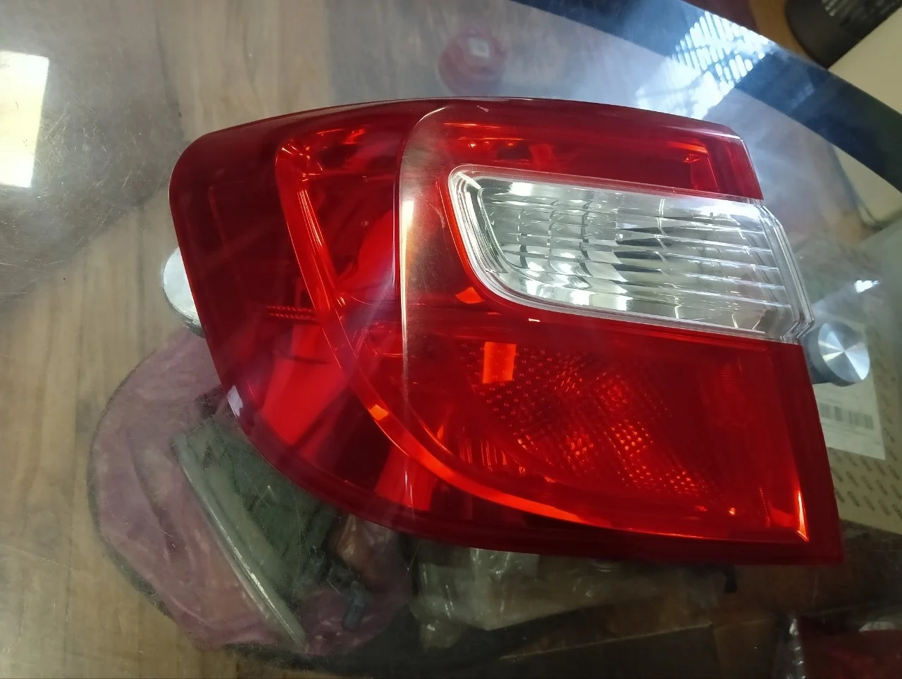 Фонарь Toyota Camry 2011-2014 8156133550 50, левый