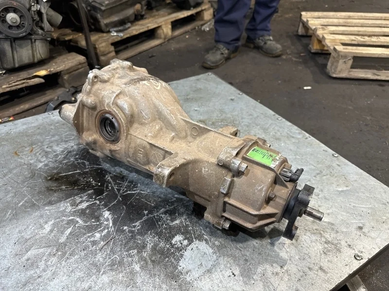 Редуктор Hyundai Santa Fe 2005-2010 5300039300, задний