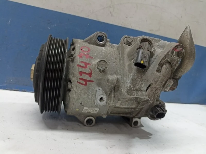 Компрессор кондиционера Toyota Camry 2017 883100R014 ACV51 2.0 6AR-FSE
