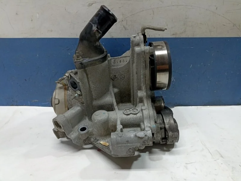 Помпа Toyota Camry 2020 160320V020 ASV70 2.0 6AR-FSE