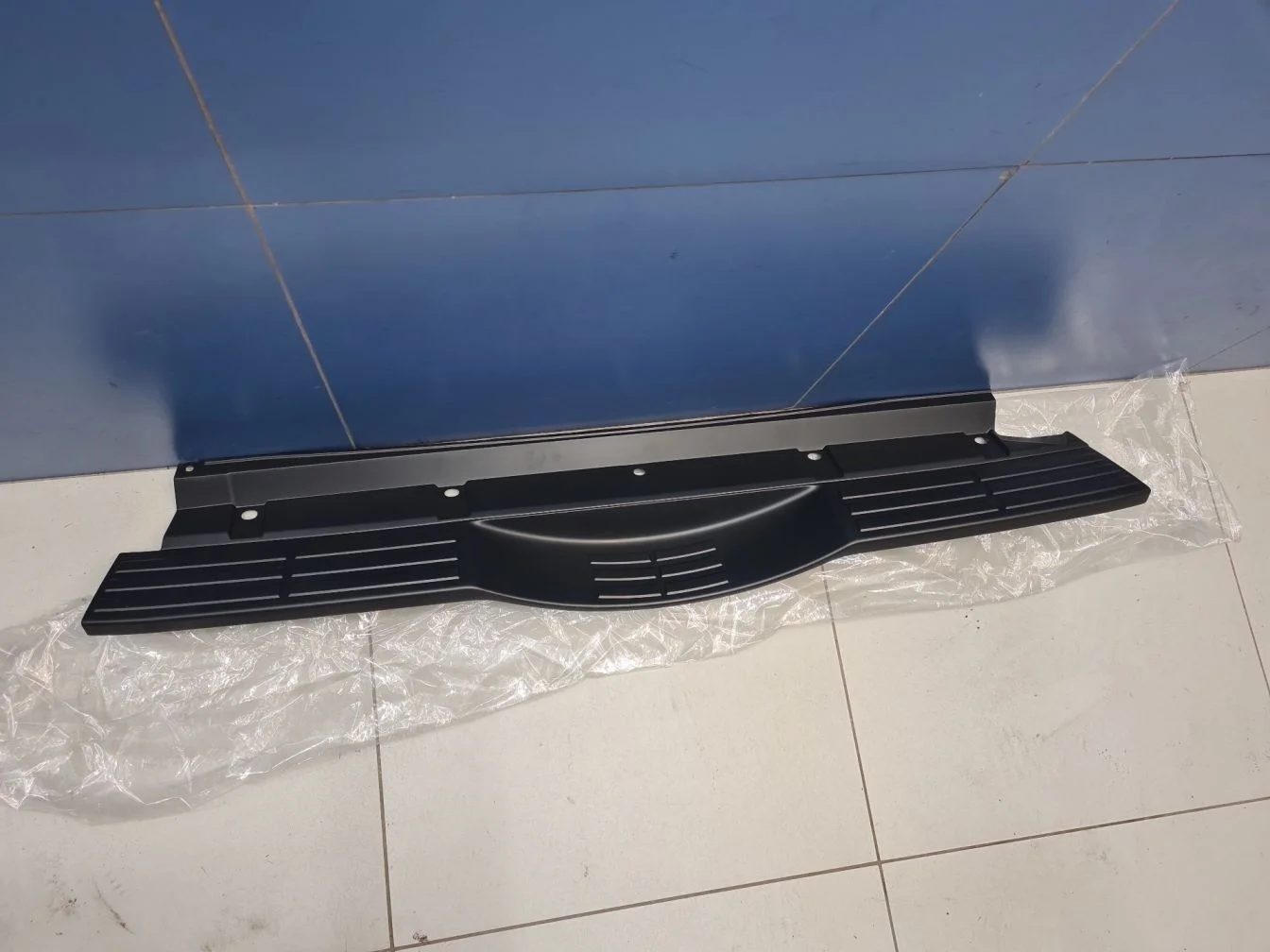 Накладка заднего бампера для Mitsubishi Pajero V8 V9 2006-