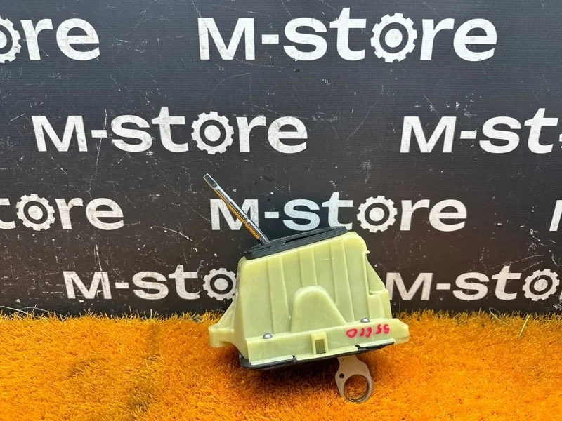 Селектор АКПП Mercedes-Benz C-Class 2010 A2042677624 W204 271.860