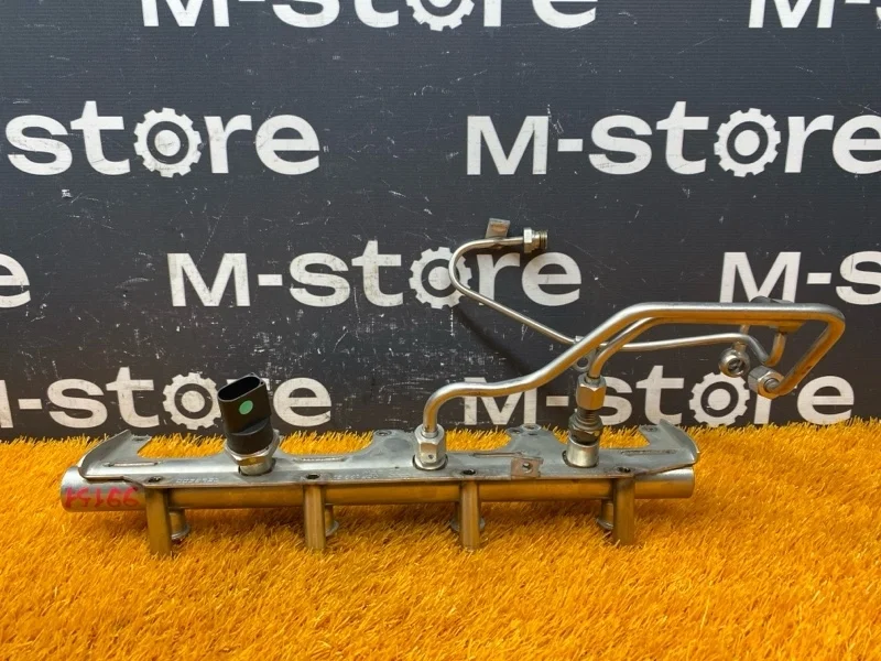 Топливная рампа Audi A4 2005 06F133317G B7/8E BGB