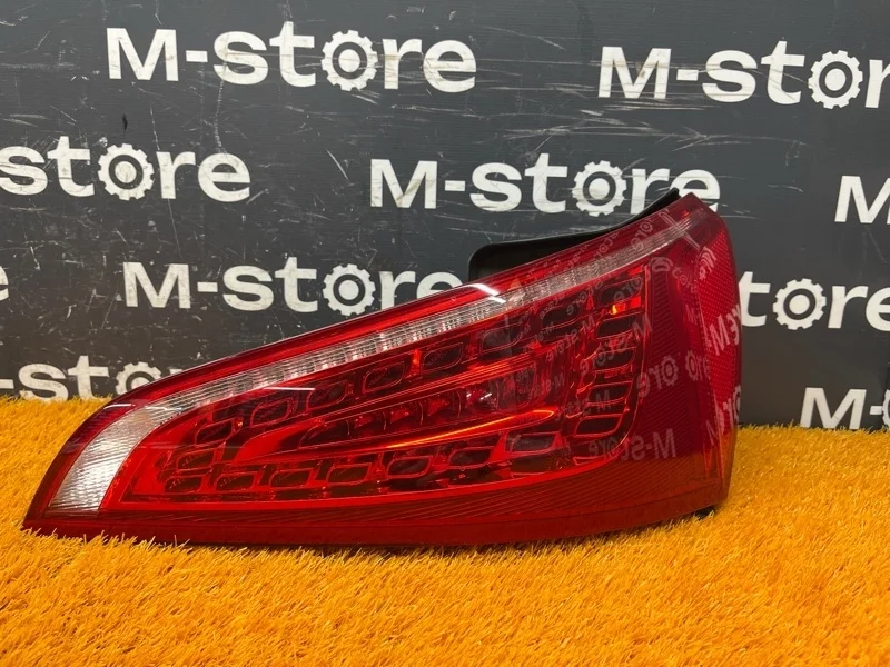 Фонарь задний Audi Q5 2010 8R0945094A 8R CDN, правый