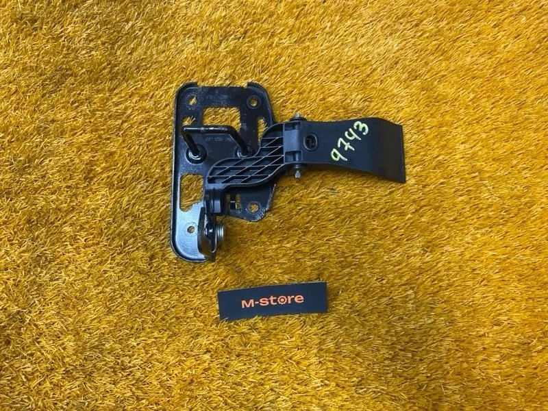 Замок капота Audi Q5 2010 8R0823480 8R CDN