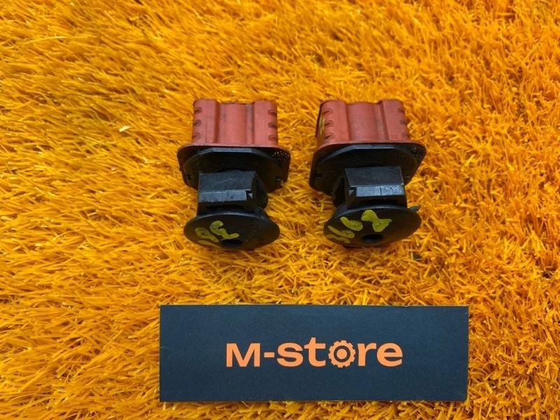 Крепление радиатора Mercedes-Benz E-Class 2010 A1695040114 W212 642.850