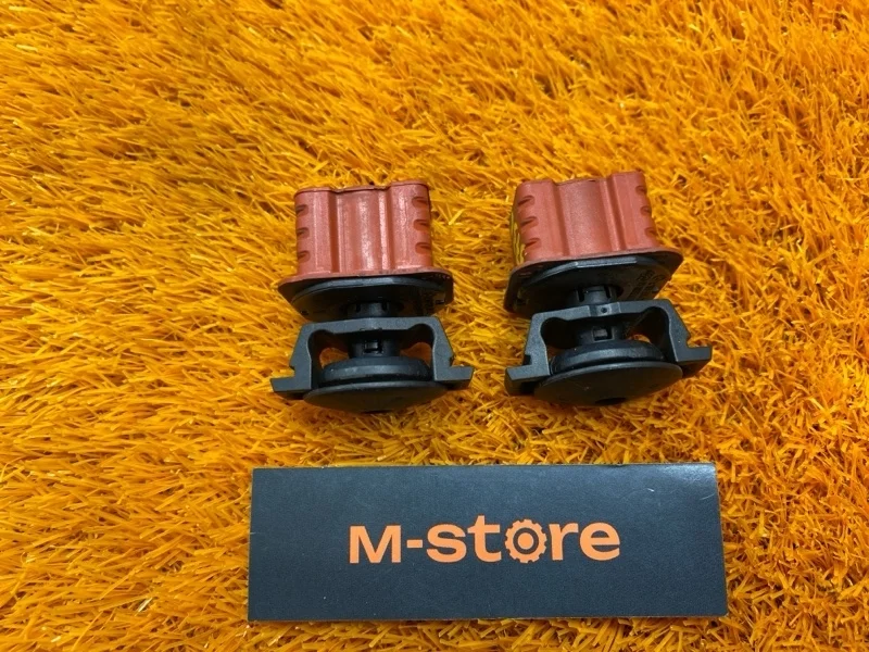 Крепление радиатора Mercedes-Benz E-Class 2009 A1695040114 W212 272.980