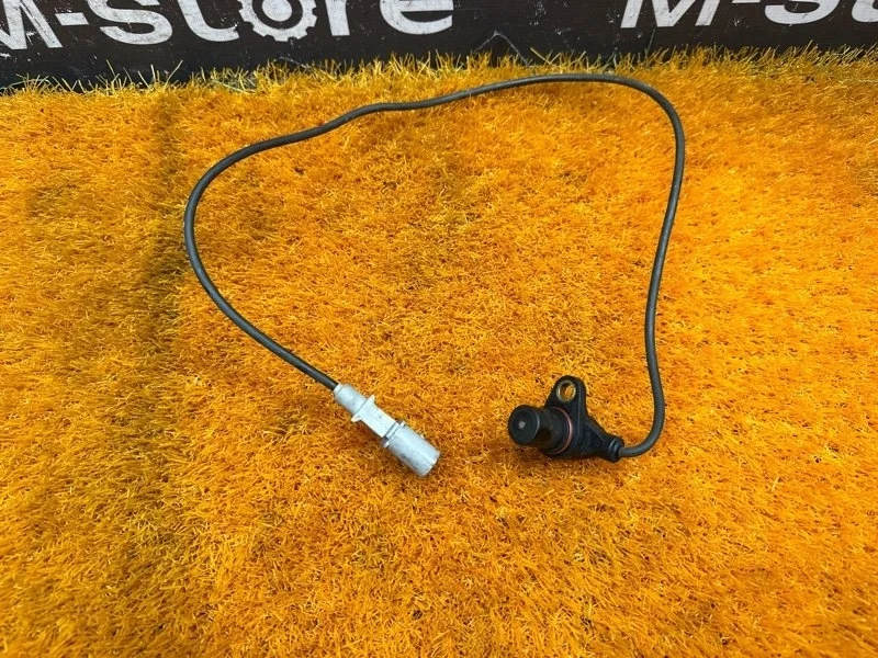 Датчик положения коленвала Audi A4 2007 078906433A B7/8E ALT