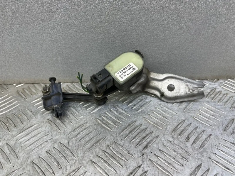 Датчик подвески Audi Q7 4L