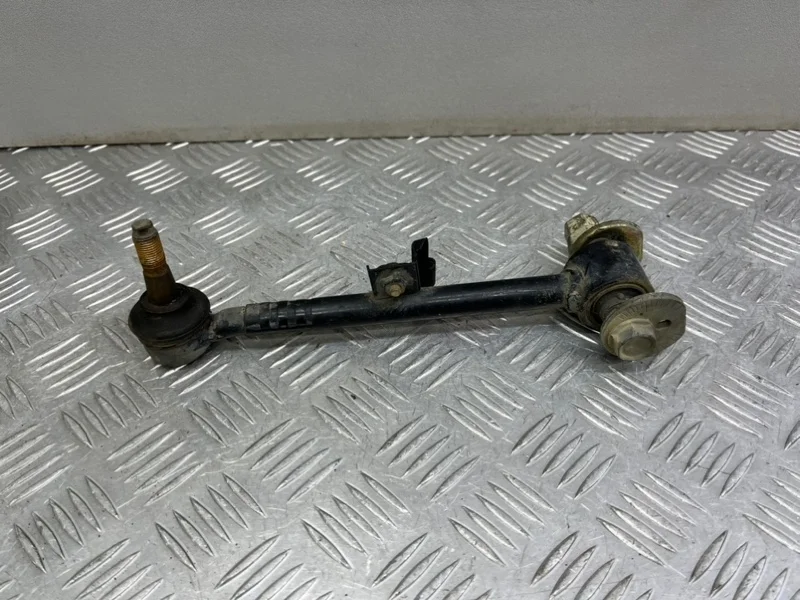 Рычаг развальный Lexus SC430 UZZ40