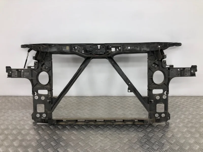 Передняя панель Audi Q7 4L