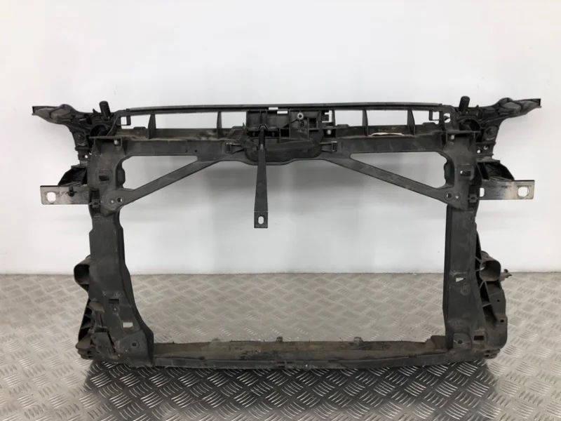 Передняя панель Audi A3 8V