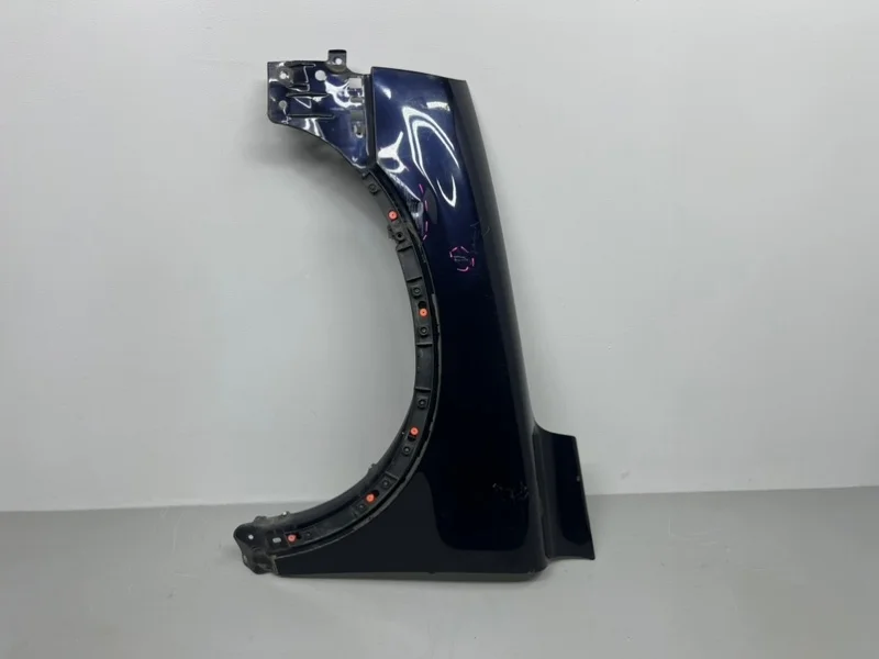 Крыло Volvo XC90