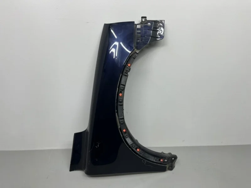 Крыло Volvo XC90