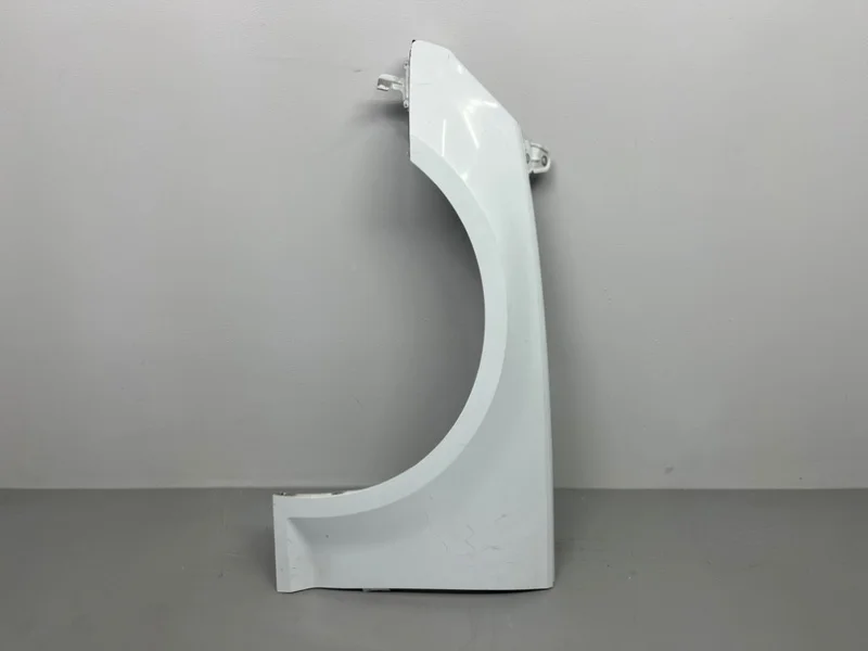 Крыло Audi A4 B9