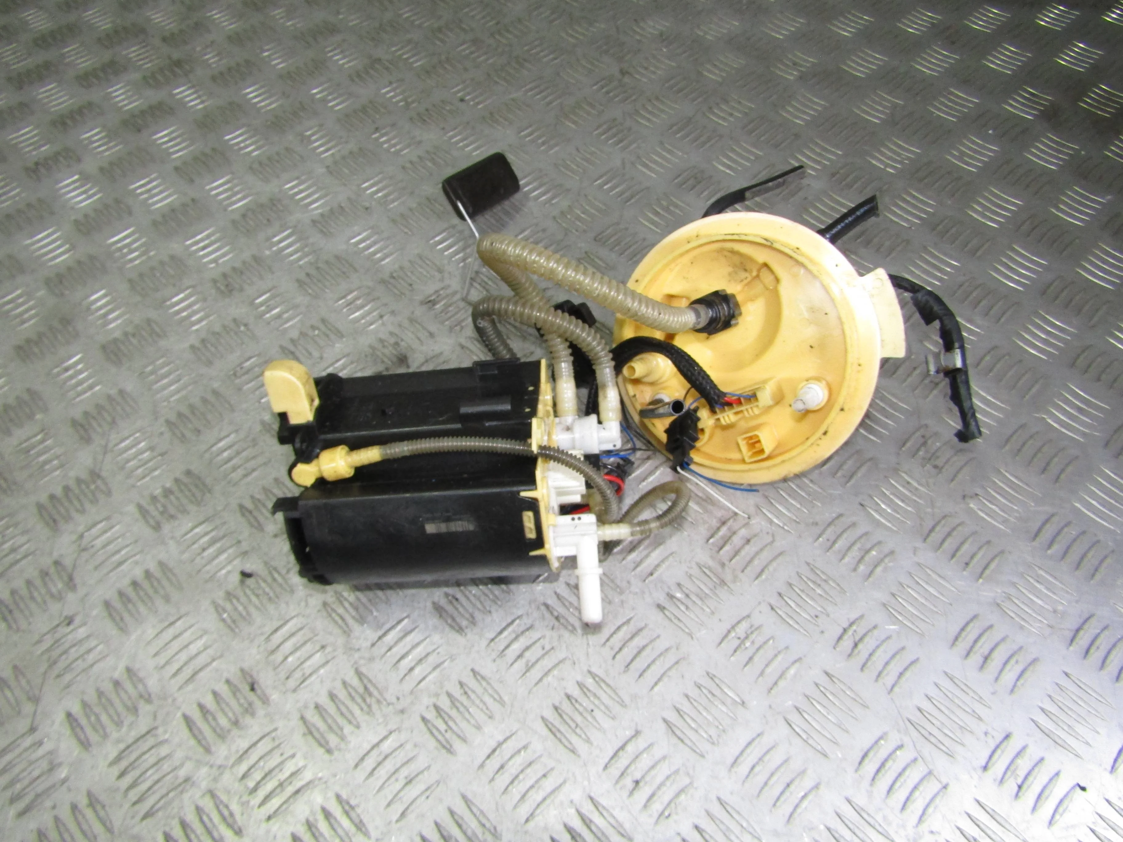 Насос топливный (бензонасос) JAGUAR XF I рестайли