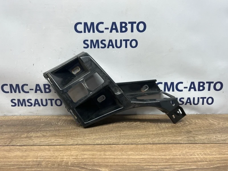 Кронштейн бампера Mercedes-Benz Ml 2012 A1668803403 W166 642.826, задний правый