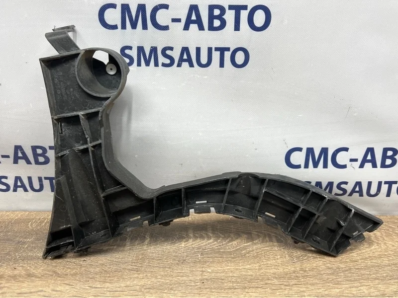 Кронштейн бампера Volvo Xc60 2011 30764698 ХС60 3.0 B6304T4, задний правый