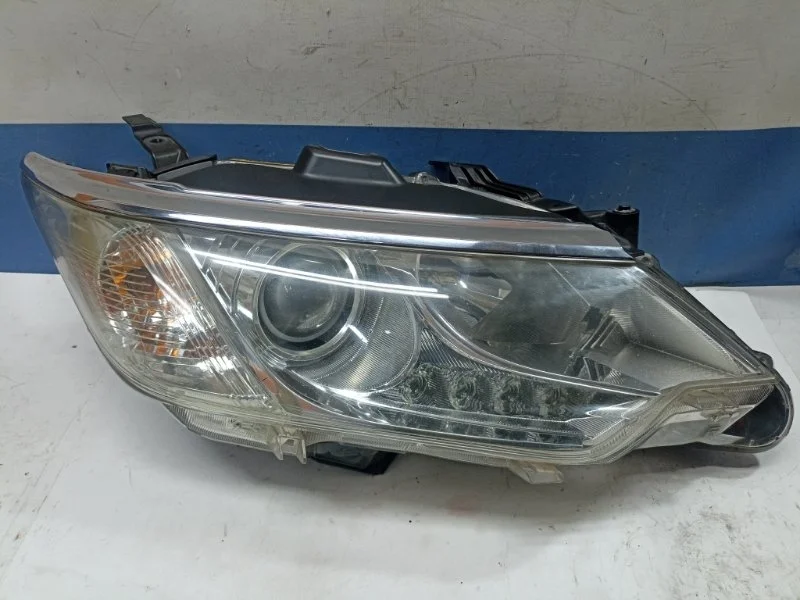 Фара Toyota Camry 2015 8111006D50 ASV50 2.5 2AR-FE, передняя правая