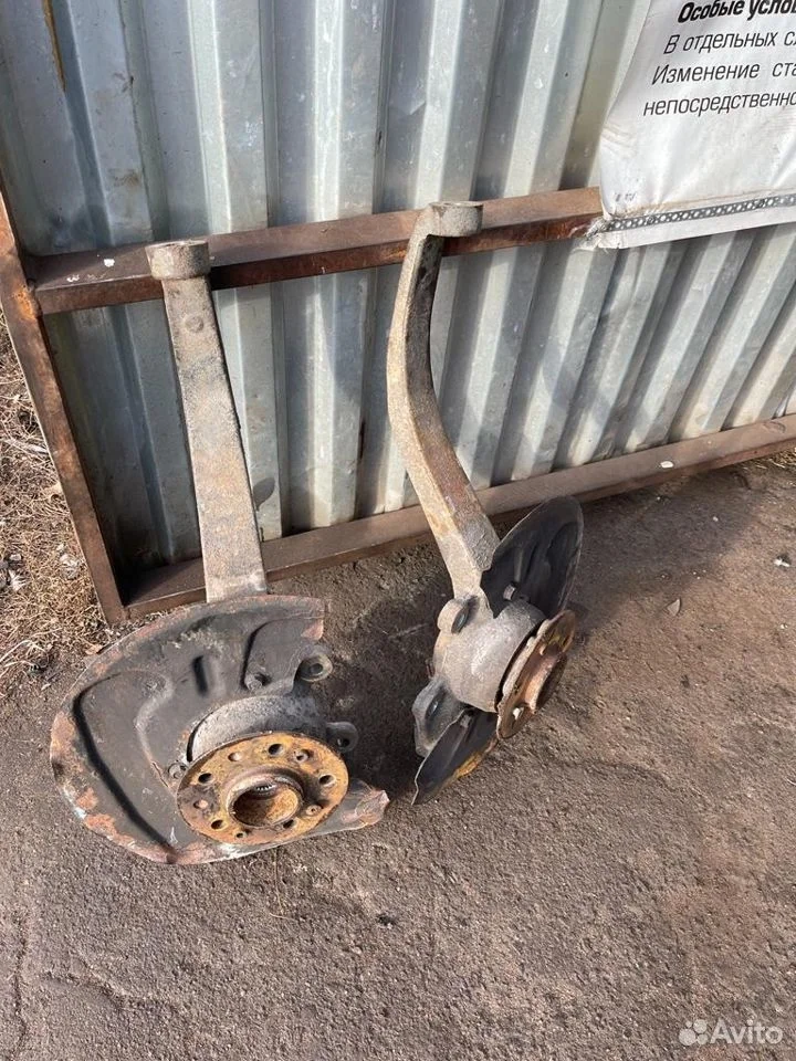 Кулак поворотный mercedes w251 а2513301420