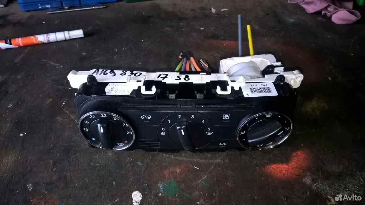 Блок управления климат контролем mercedes w169