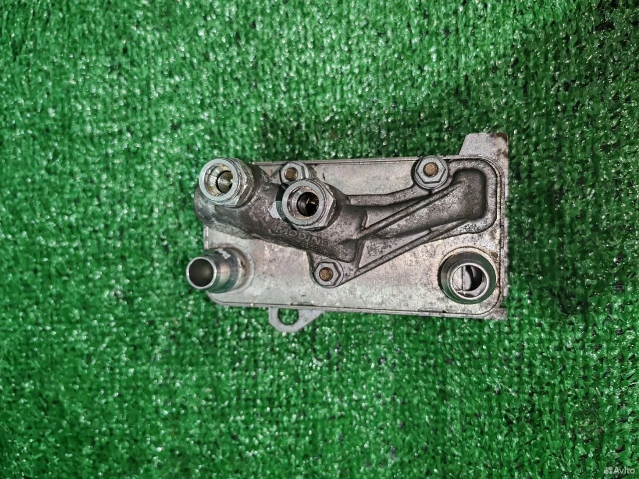 Масляный радиатор mercedes a0995001900