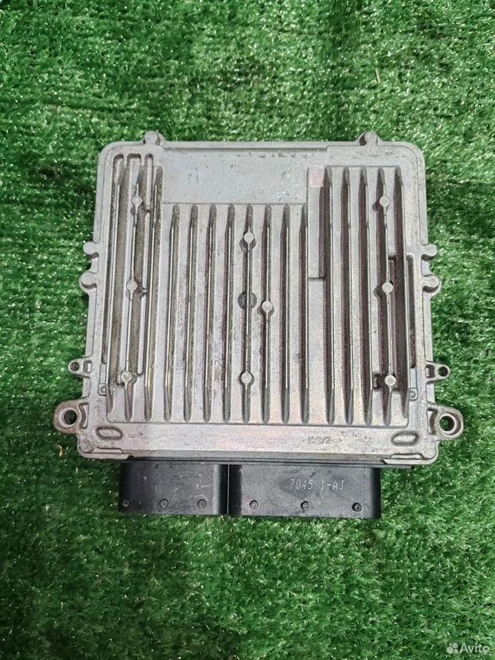 Блок управления двигателем mercedes a6519002501