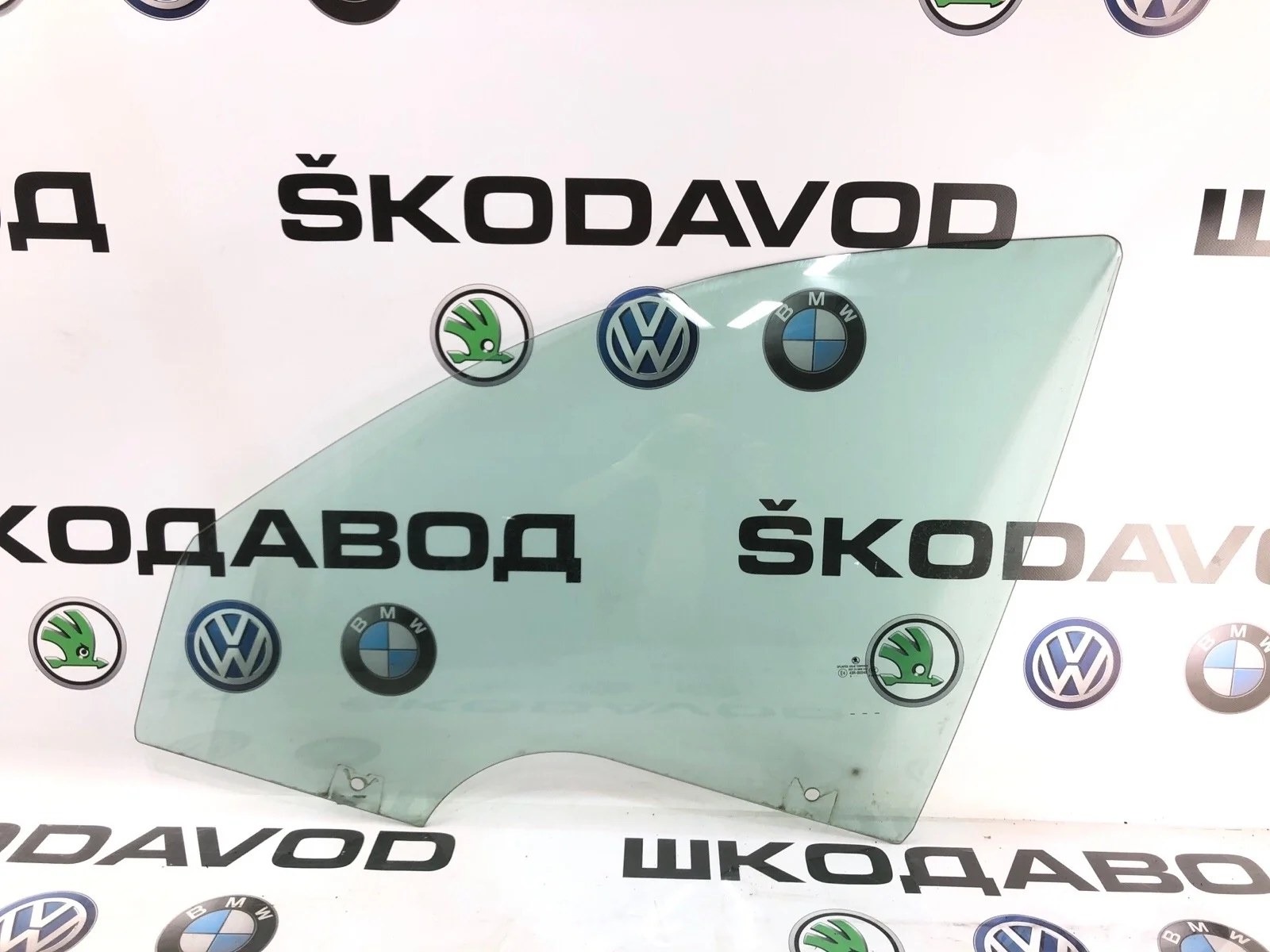 Стекло двери Skoda Octavia Rs 2010 1Z0845201A A5 (1Z) 2.0 CCZA, переднее левое