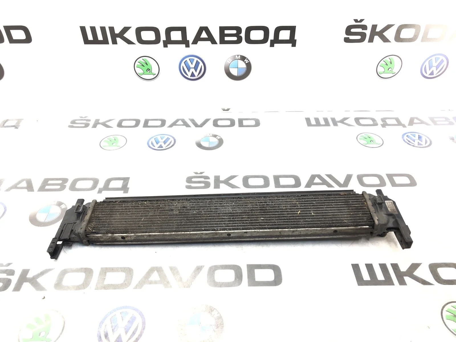 Дополнительный радиатор охлаждения двигателя Skoda Octavia 5Q0121251EL A7 (5E)