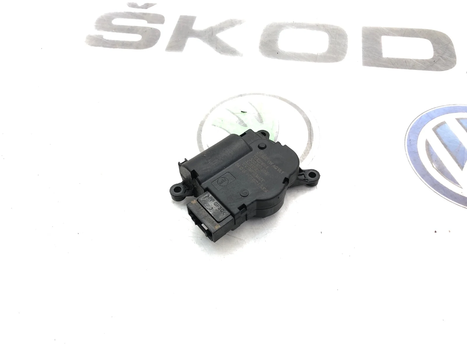 Сервопривод заслонки печки Skoda Octavia 5Q0907511K A7 (5E)