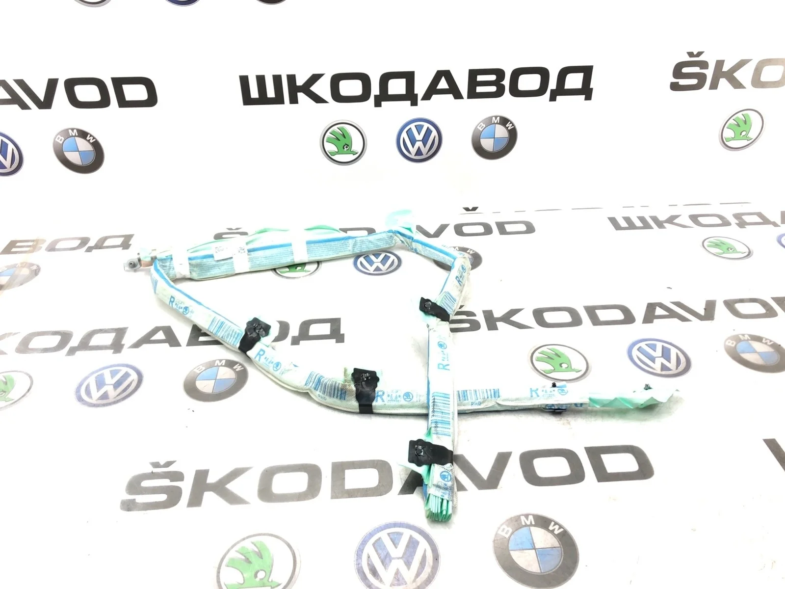 Подушка безопасности потолка шторка Skoda Octavia 5E0880742 A7 (5E), правая