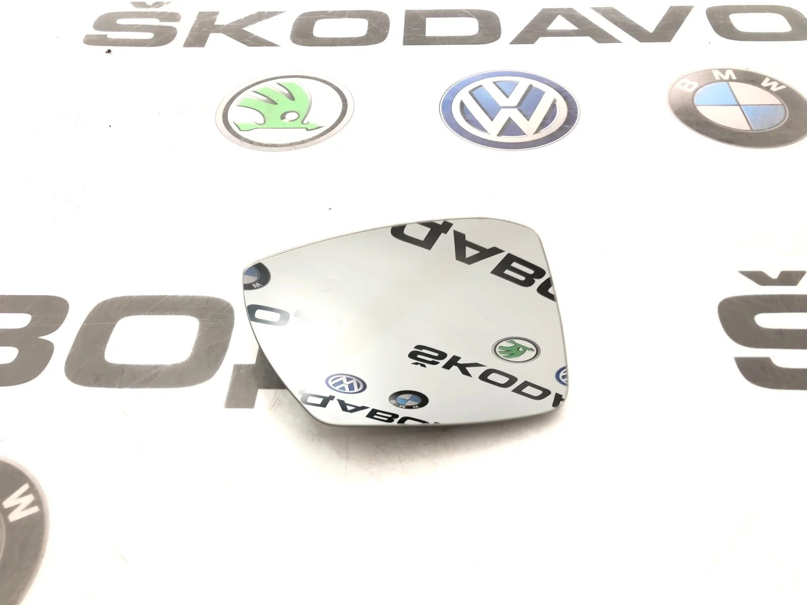 Зеркальный элемент Skoda Octavia 5E0857521 A7 (5E), левый