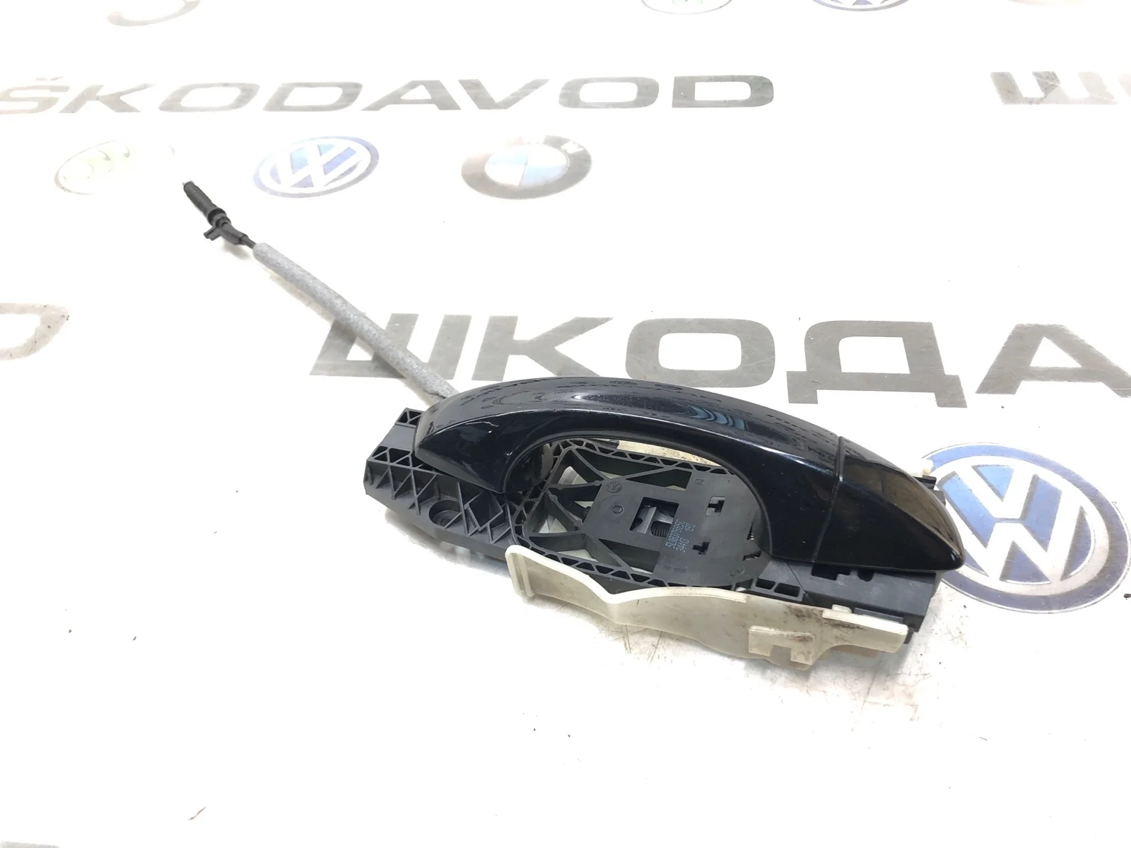 Ручка двери внешняя Skoda Octavia 5L0837885C A7 (5E), задняя правая