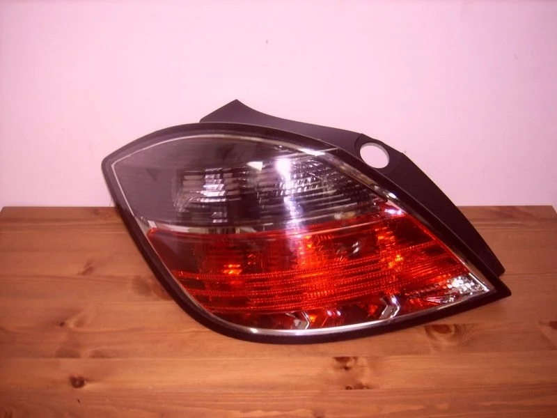 Фонарь задний 5д хэтч рестайл L нов Опель Астра Н