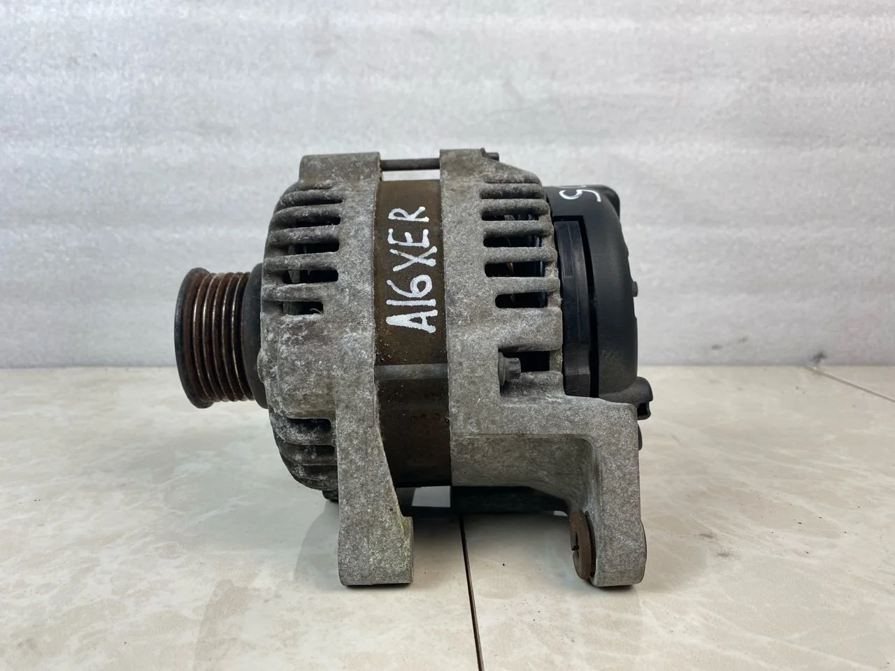 Генератор Opel Astra J 2009-2016 13502595 1.6 A16XER