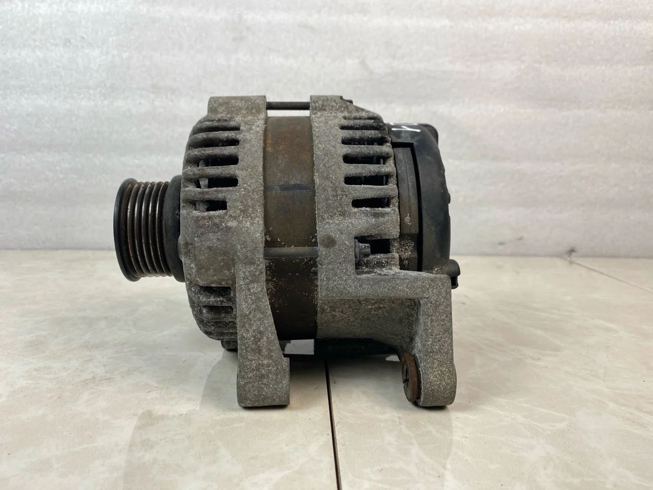 Генератор Opel Astra J 2009-2016 13579667 1.6 A16XER